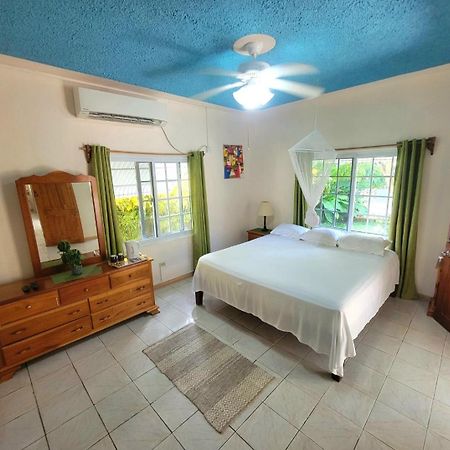 Green'S Palace Jamaica Oracabessa Eksteriør bilde
